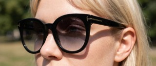 Tom Ford Moira FT1109 01B 53 Imagem gerada