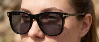 Tom Ford Sinatra FT1104 01A 53 Imagem gerada
